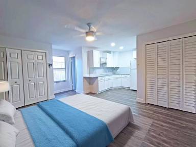 Main picture of 1244 Valencia Ln