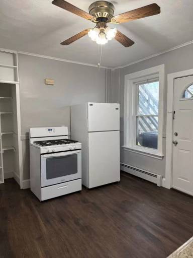 Main picture of 8 Kimball Dr