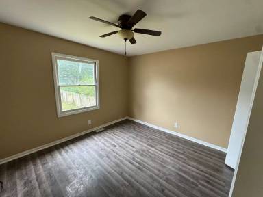 Main picture of 9421 12th St W