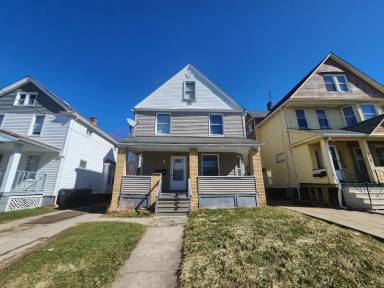 Main picture of 2063 W 104th St