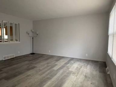 Main picture of 1320 Marion St