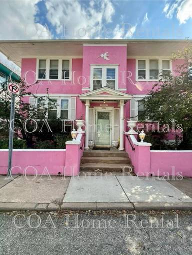 Main picture of 3219 Oakland St