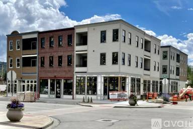 Main picture of 105 S Court St
