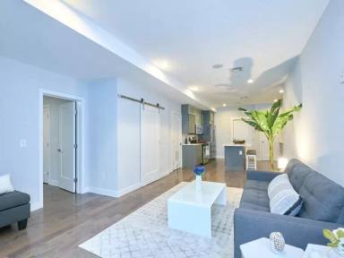 Main picture of 186 Paris St