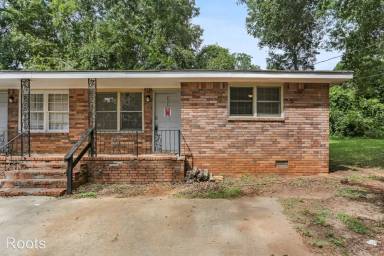 Main picture of 2546 Joe Jerkins Blvd