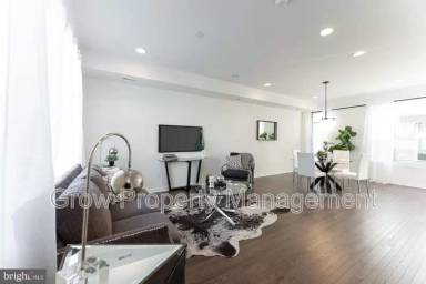 Main picture of 2142 Kensington Walk