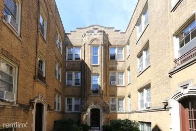 Main picture of 2108 W Ainslie St