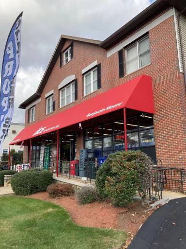 Main picture of 65 Winn St