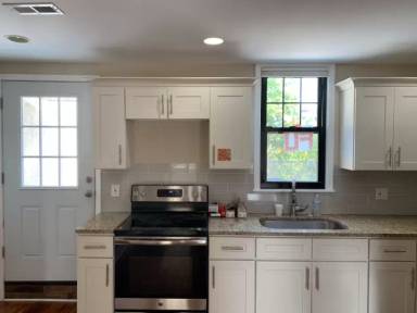 Main picture of 3639 Lancaster Ave