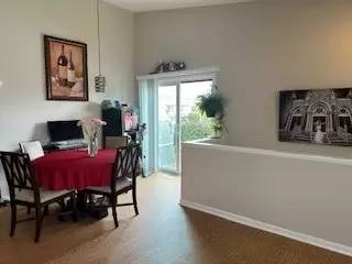 Main picture of 356 Washington Ct