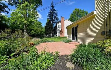 Main picture of 118 Clairhaven Dr