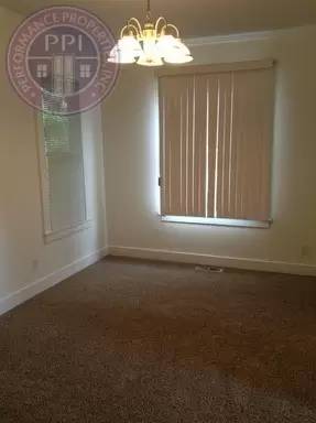 Main picture of 3723 SE Stephens St