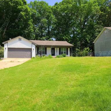 Main picture of 27 Leprechaun Ln