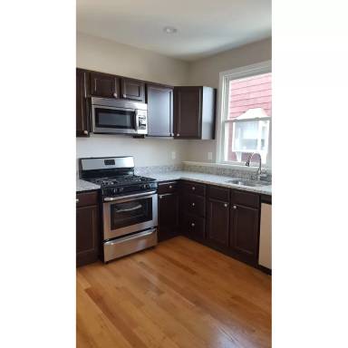 Main picture of 50 Bowdoin St