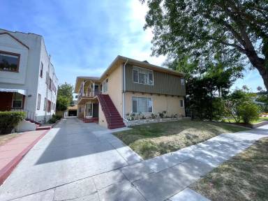 Main picture of 3910 Prospect Ave