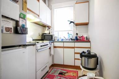 Main picture of 1568 Commonwealth Ave