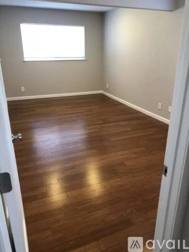 Main picture of 401 15th Ave