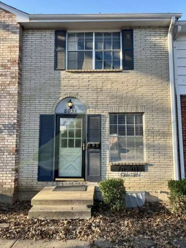 Main picture of 8031 E 88th St