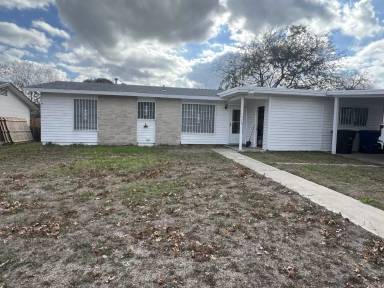 Main picture of 7926 Remuda Dr