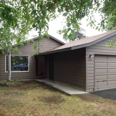 Main picture of 525 NE Norton Ave
