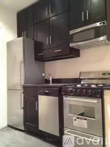 Main picture of 214 E 25th St