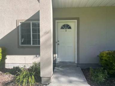 Main picture of 72 Hampton Pl