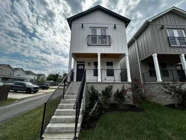 Main picture of 1107 Walsh St