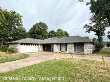 Main picture of 3906 Moores Ln