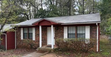Main picture of 751 Livingston Ct