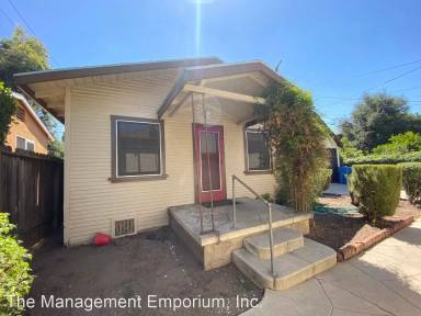 Main picture of 1718 1/4 N Avenue 46
