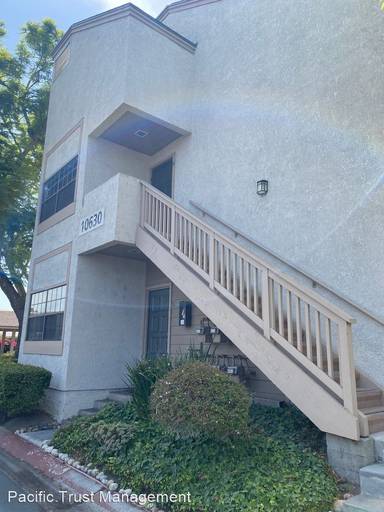 Main picture of 10540 Lakeside Dr N