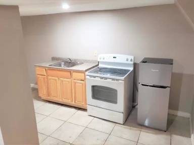 Main picture of 283 S 11th St