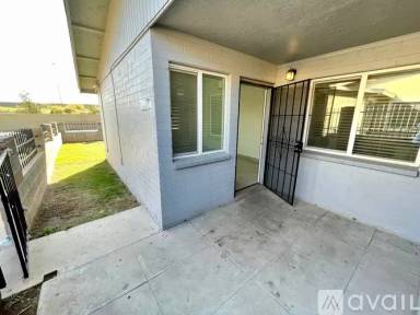 Main picture of 4008-4010 E Portland St Duplex