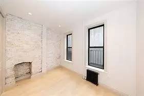Main picture of 1556 2nd Ave