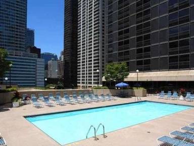 Main picture of 465 E Ohio St