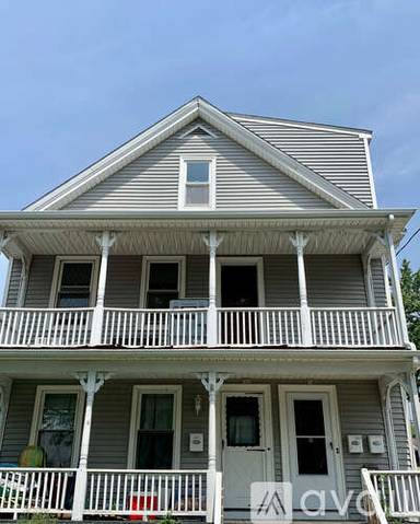 Main picture of 94 Fisher St
