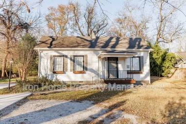 Main picture of 1760 Old West Broad St