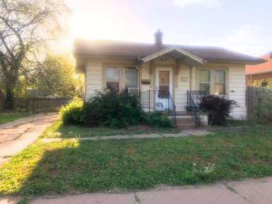 Main picture of 2031 S Washington Ave