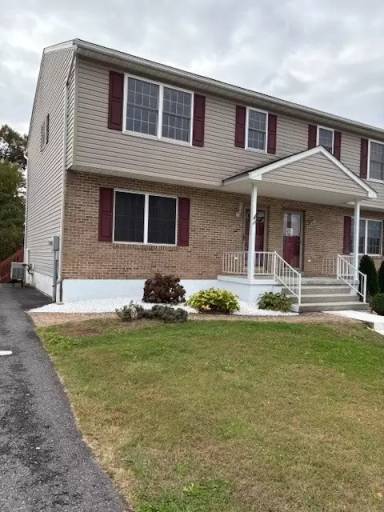 Main picture of 27 Quinter Ln