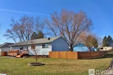 Main picture of 1941 Everest Ave