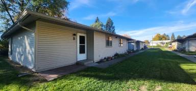 Main picture of 6504 N Altamont St