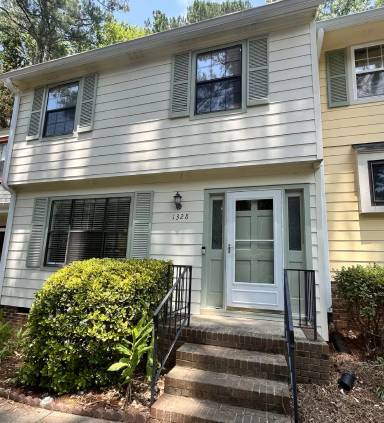 Main picture of 1328 Springlawn Ct