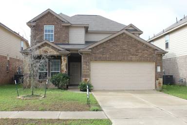 Main picture of 24923 Pavarotti Pl