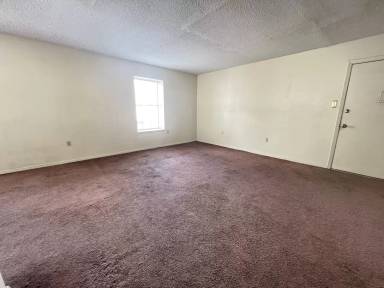 Main picture of 680 Sharp Ln