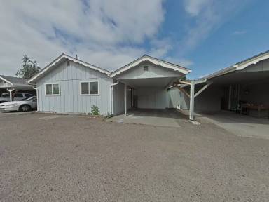 Main picture of 1547 NW Highland Dr
