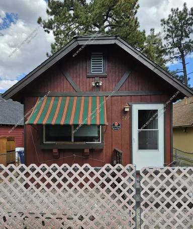 Main picture of 527 Spruce Ln