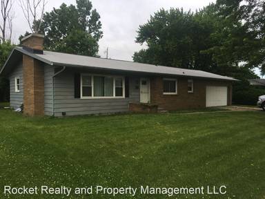 Main picture of 38 S Pontiac Dr