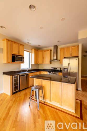 Main picture of 2521 W Flournoy St