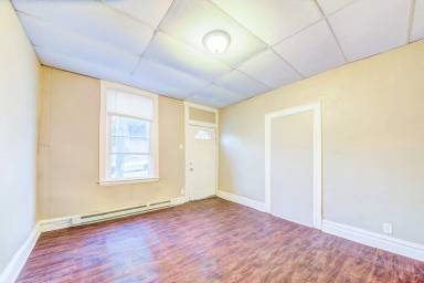 Main picture of 1828 Saint Patrick St