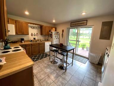 Main picture of 640 W Valley Dr